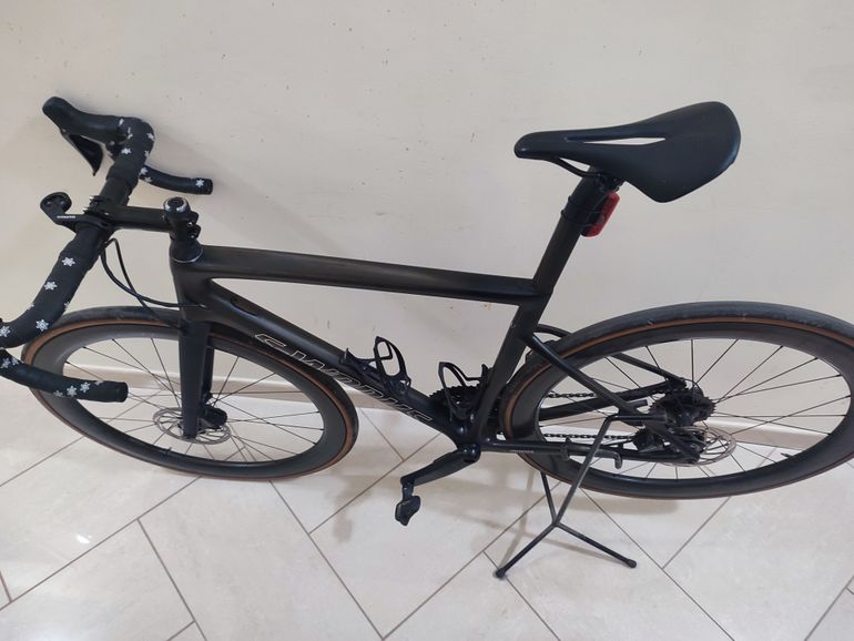 Gebrauchtes S-Works Tarmac SL6 Disk 2020 Road & Gravel, Schwarz — Bild 6 von 8