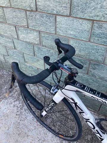 Used Kuota KOM 2013 Road & Gravel, White — image 2 of 5