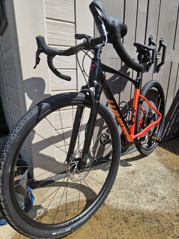 Gebrauchtes Giant Revolt X 1 2024 2024 Road & Gravel, Schwarz — Bild 1 von 6