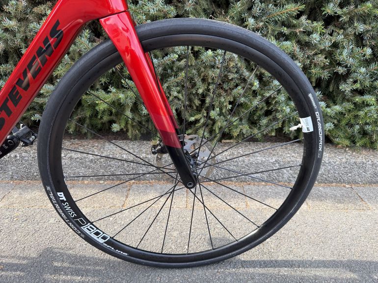 Brugt Stevens Izoard Pro Disc Di2 2023 2023 Road & Gravel — billede 16 af 23