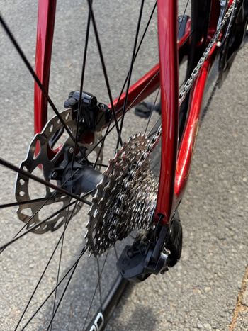 Brugt Stevens Izoard Pro Disc Di2 2023 2023 Road & Gravel — billede 10 af 23