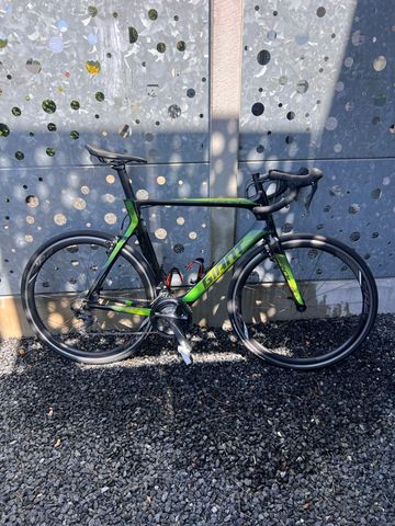 Käytetty Giant Propel Advanced 1 2020 2020 Road & Gravel