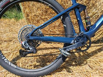 Used BMC Fourstroke 01 ONE 2022 2022 Mountainbike, Blue, 29 — image 3 of 8