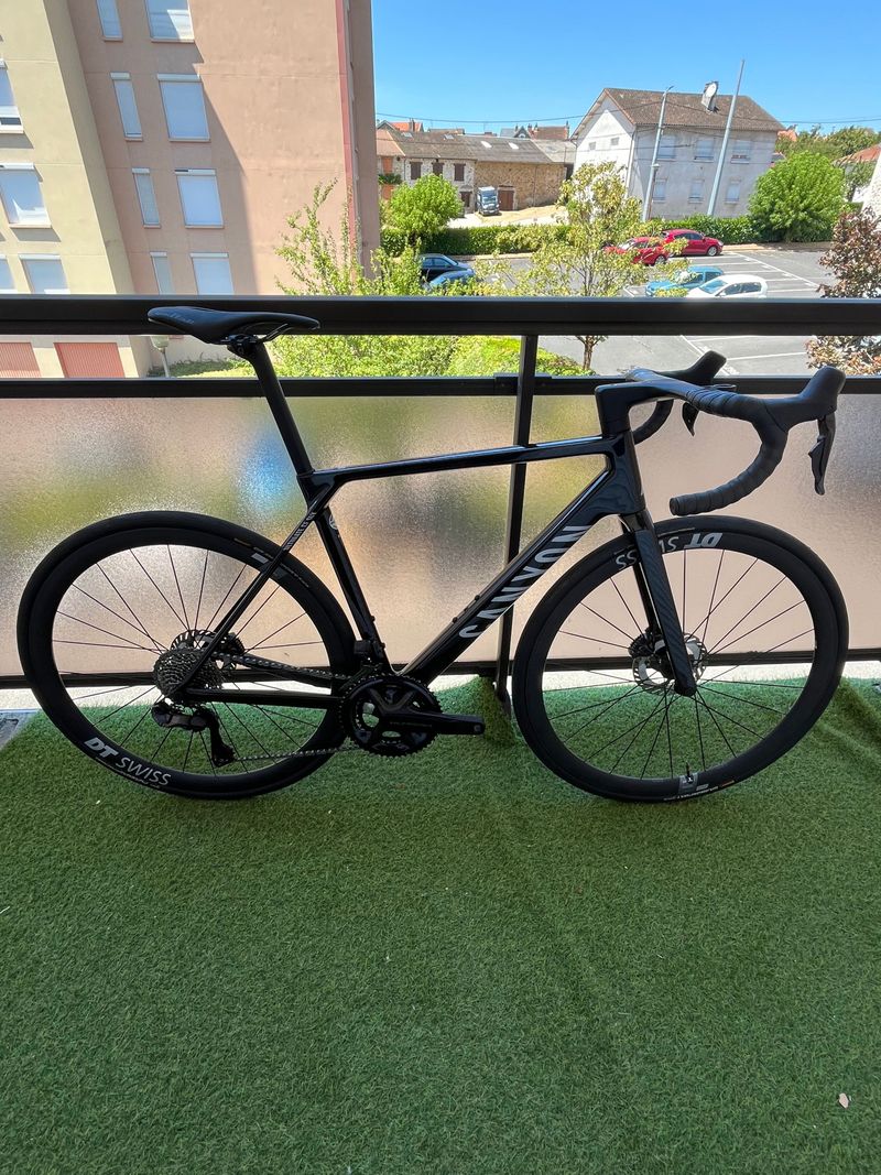 Käytetty Canyon Ultimate CF SLX 8 Di2 2026 2026 Road & Gravel