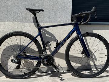 Used Scott Addict 10 2024 2024 Road & Gravel, Blue — image 2 of 6