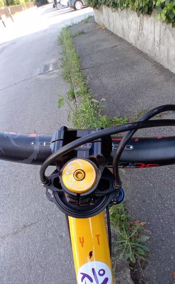 Gebrauchtes YT Industries Dirt Love Other 2026 Mountainbike, Orange — Bild 6 von 8