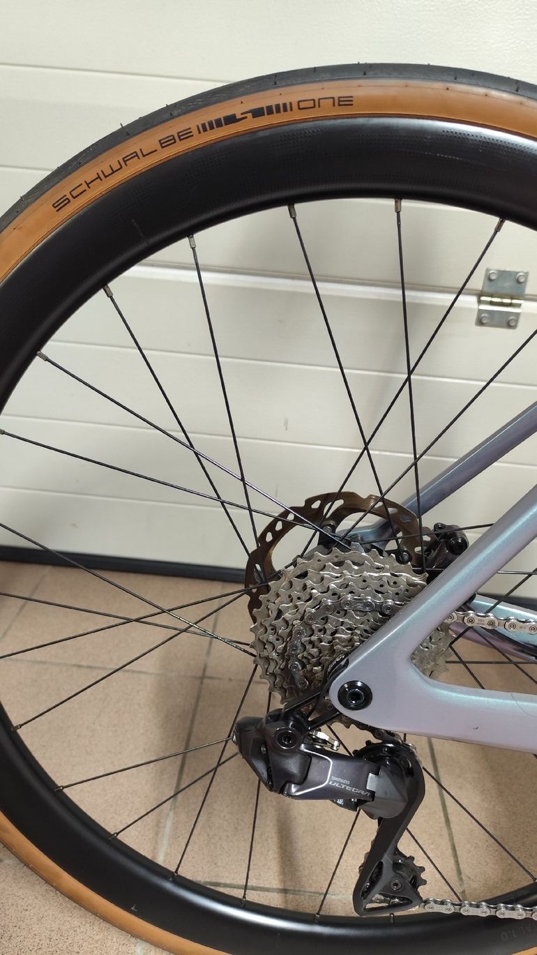 Gebrauchtes Scott Addict eRIDE Shimano Ultegra Di2 2025 Road & Gravel, Hellgrau — Bild 3 von 5