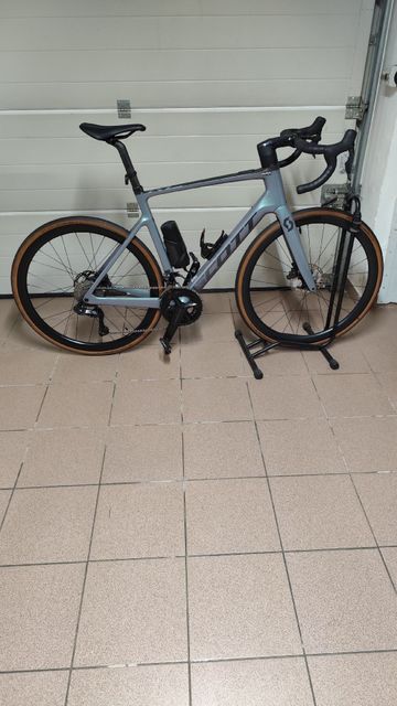 Gebrauchtes Scott Addict eRIDE Shimano Ultegra Di2 2025 Road & Gravel, Hellgrau — Bild 2 von 5