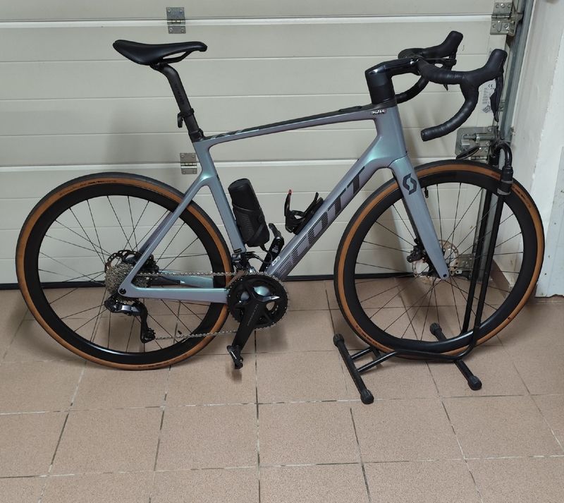 Used Scott Addict eRIDE Shimano Ultegra Di2 2025 Road & Gravel