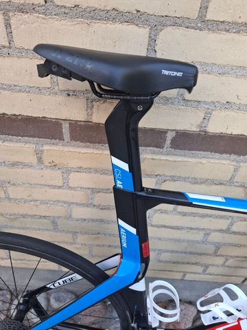 Used CUBE aerium C:62 SL 2016 2016 Road & Gravel, Red — image 3 of 10