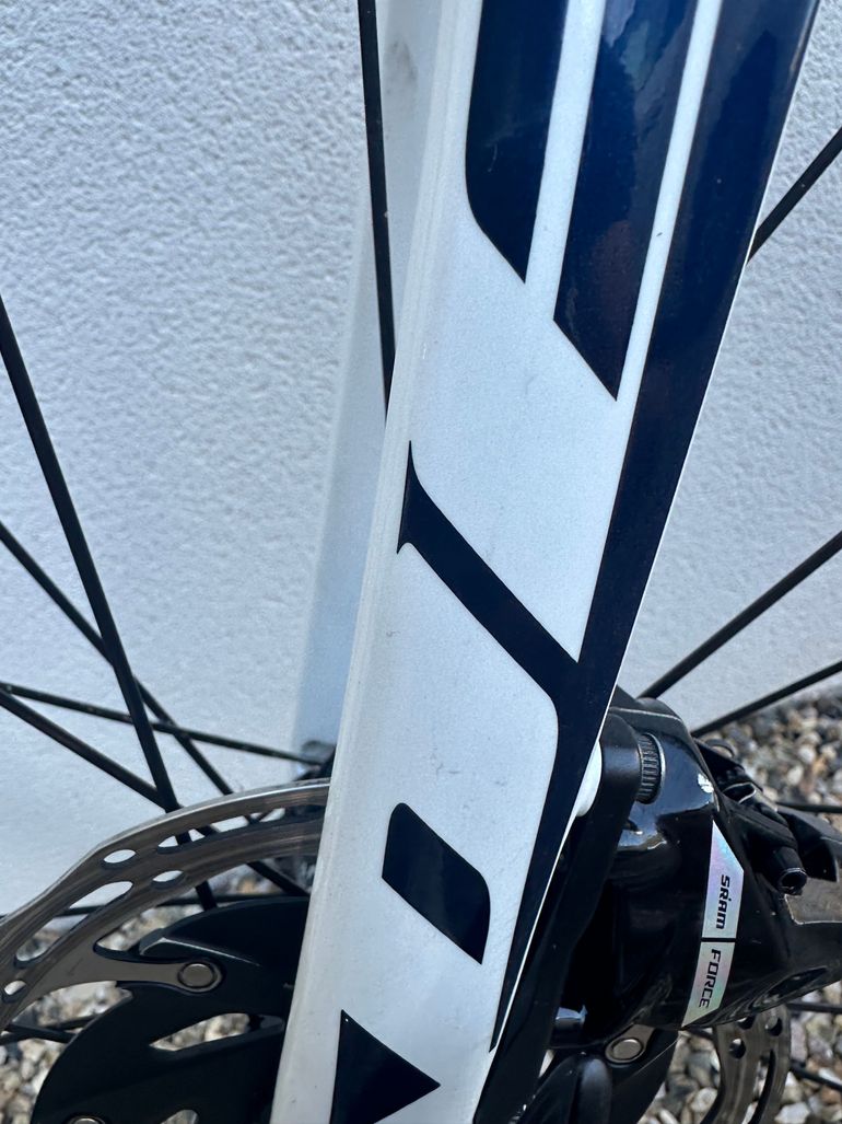 Tweedehands Giant Defy Advanced 2021 Road & Gravel — afbeelding 125 van 126