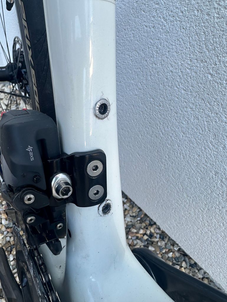 Tweedehands Giant Defy Advanced 2021 Road & Gravel — afbeelding 54 van 126