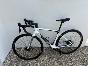 Tweedehands Giant Defy Advanced 2021 Road & Gravel — afbeelding 2 van 126