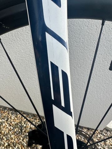 Tweedehands Giant Defy Advanced 2021 Road & Gravel — afbeelding 37 van 126