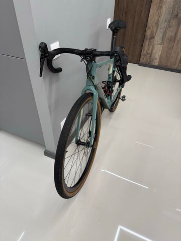 Tweedehands Giant Revolt Advanced 0 2020 2020 Road & Gravel — afbeelding 15 van 35