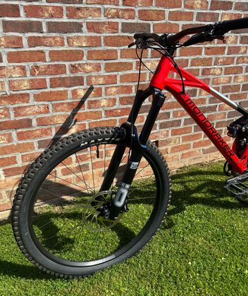 Tweedehands Mondraker SUPERFOXY R 2024 2024 Mountainbike — afbeelding 2 van 5