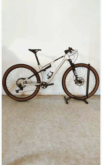 CUBE AMS ZERO99 C:68X RACE 29 2024 2024 VTT d'occasion