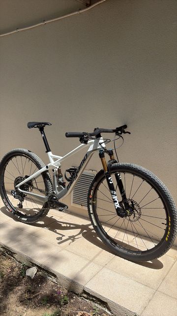 Megamo Track SRAM X01 Eagle AXS 2022 Mountainbike usato, Bianco — immagine 2 di 11