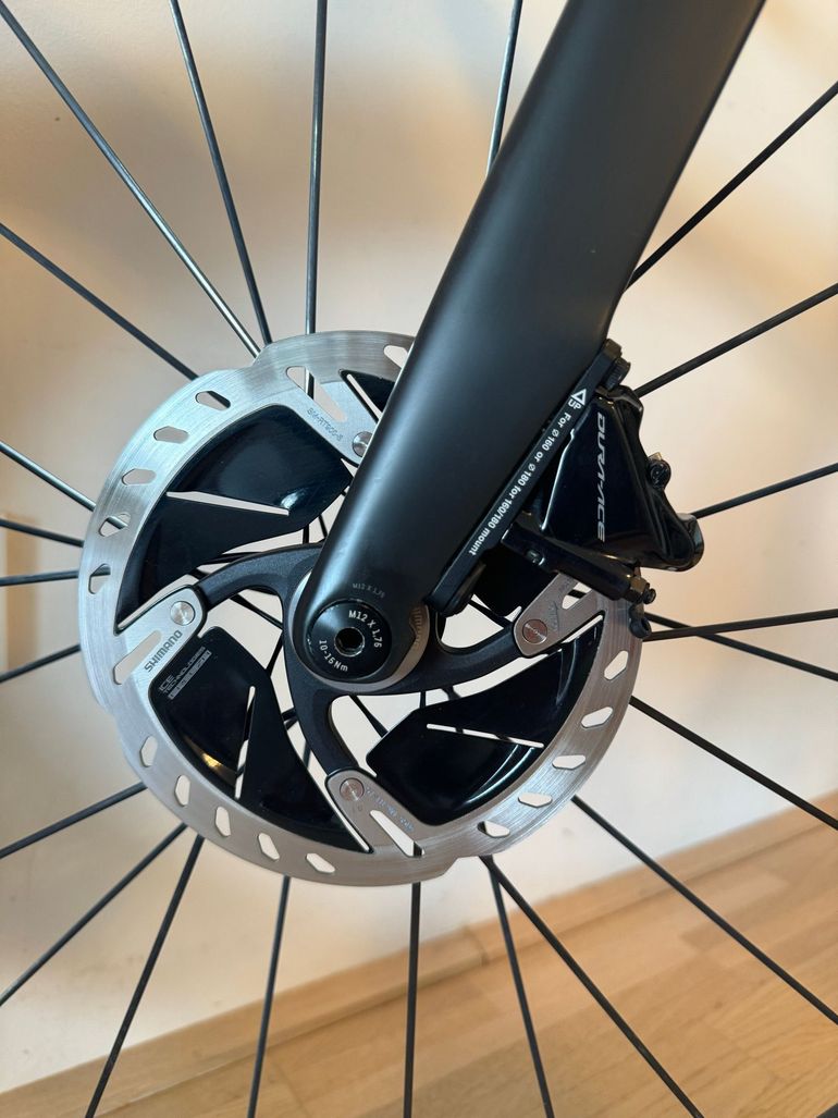 Brugt Canyon Aeroad CFR Disc Di2 2022 2022 Road & Gravel — billede 7 af 15