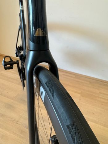 Brugt Canyon Aeroad CFR Disc Di2 2022 2022 Road & Gravel — billede 14 af 15
