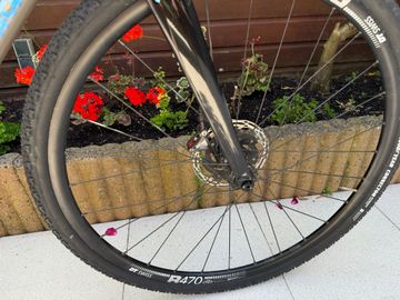 Used Cannondale SuperSix EVO SRAM Force 2023 Road & Gravel, Purple — image 4 of 11