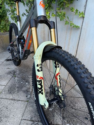 Używany Pivot Firebird 2023 2023 Mountainbike — zdjęcie 15 z 15