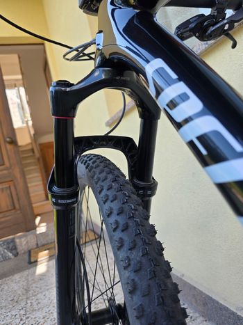 Specialized Epic SRAM NX Eagle 2024 Mountainbike usato, Nero — immagine 9 di 17