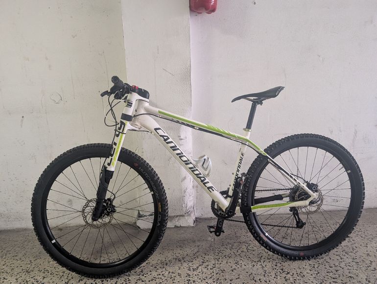 Cannondale Flash SRAM X9 2010 Mountainbike de segunda mano, Blanco — imagen 2 de 8