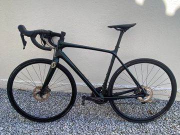 Tweedehands Scott Addict 10 disc 2019 2019 Road & Gravel — afbeelding 2 van 14