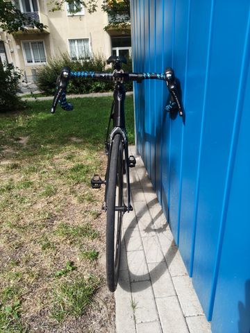 Used Trek Madone 9.0 2018 2018 Road & Gravel, Black — image 5 of 22