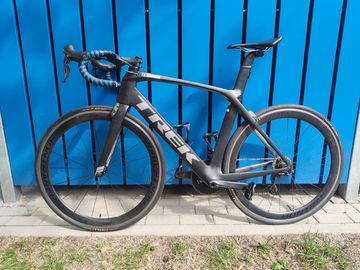 Used Trek Madone 9.0 2018 2018 Road & Gravel, Black — image 2 of 22