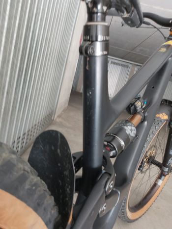 YT Industries Capra SRAM X0 2024 Mountainbike usato, Nero — immagine 25 di 26