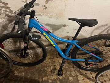 Trek X-Caliber 7 Women's 2018 2018 Mountainbike usato, Blu — immagine 8 di 9