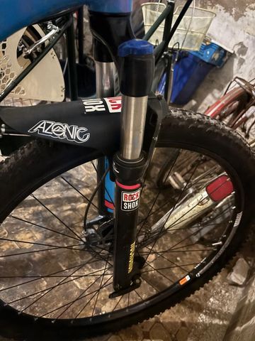 Trek X-Caliber 7 Women's 2018 2018 Mountainbike usato, Blu — immagine 4 di 9