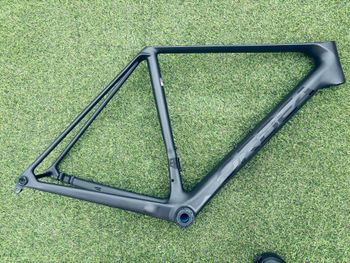 Orbea ORCA M30i 2024 Frameset 2024 Road & Gravel usato, Nero — immagine 6 di 13
