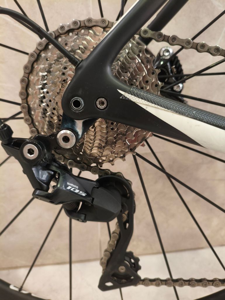 Specialized Roubaix Shimano 105 2018 Road & Gravel usato, Nero — immagine 5 di 9