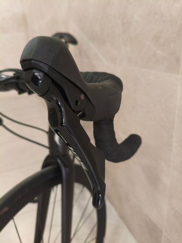 Gebrauchtes Specialized Roubaix Shimano 105 2018 Road & Gravel, Schwarz — Bild 7 von 9