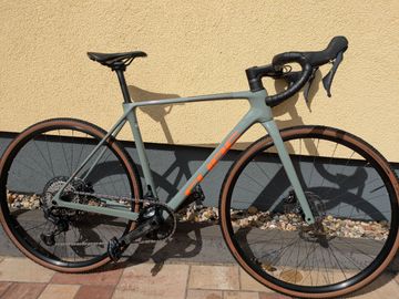 Brugt CUBE CROSS RACE C:62 PRO 2024 2024 Road & Gravel — billede 2 af 8