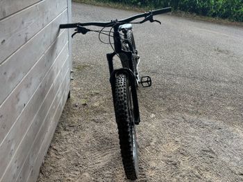 Brugt Giant Reign 2 2024 2024 Mountainbike — billede 2 af 13