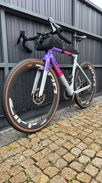 Used Scott Addict Gravel 20 2025 2025 Road & Gravel