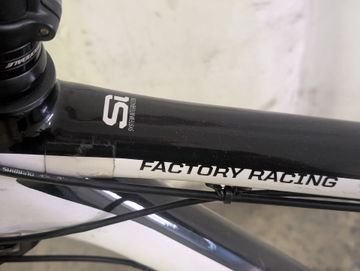Used Cannondale Custom Shimano Deore XT 2010 Mountainbike, White — image 5 of 22