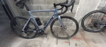 Bianchi Aria e-Road Ultegra 11v 2021 2021 Route & Gravel d'occasion