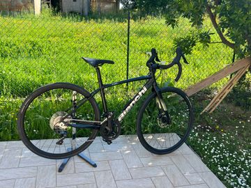 Gebrauchtes Bianchi Via Shimano Ultegra 2023 Road & Gravel, Schwarz — Bild 3 von 7