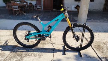 YT Industries Tues CORE 4 29 2023 2023 Mountainbike usato, Blu — immagine 1 di 20