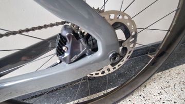 Gebrauchtes Canyon Aeroad CF SL 8 Disc 2022 2022 Road & Gravel, Hellgrau — Bild 8 von 12