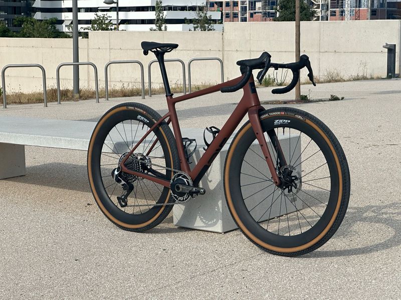 Used Enve Custom SRAM Red 2024 Road & Gravel