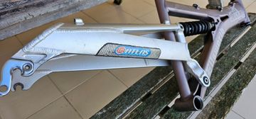 Used Ellsworth Custom Frameset 2004 Mountainbike, Light Gray — image 5 of 7
