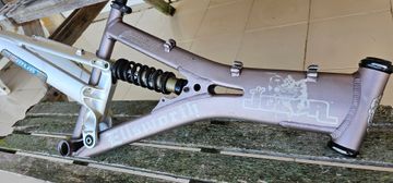 Used Ellsworth Custom Frameset 2004 Mountainbike, Light Gray — image 6 of 7