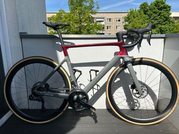 Brugt Focus IZALCO MAX 8.9 2024 2024 Road & Gravel — billede 4 af 9