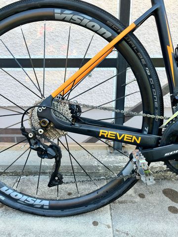 Used Reven Custom Shimano 105 2020 Road & Gravel, Black — image 3 of 8